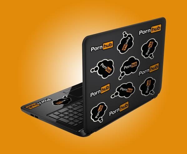 pornhub-bilgisayar-hediye-ediyor Pornhubdan kullanıcılara mesaj: sizi anlıyoruz