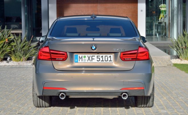 2016-BMW-340i-M-Sport-sedan-7