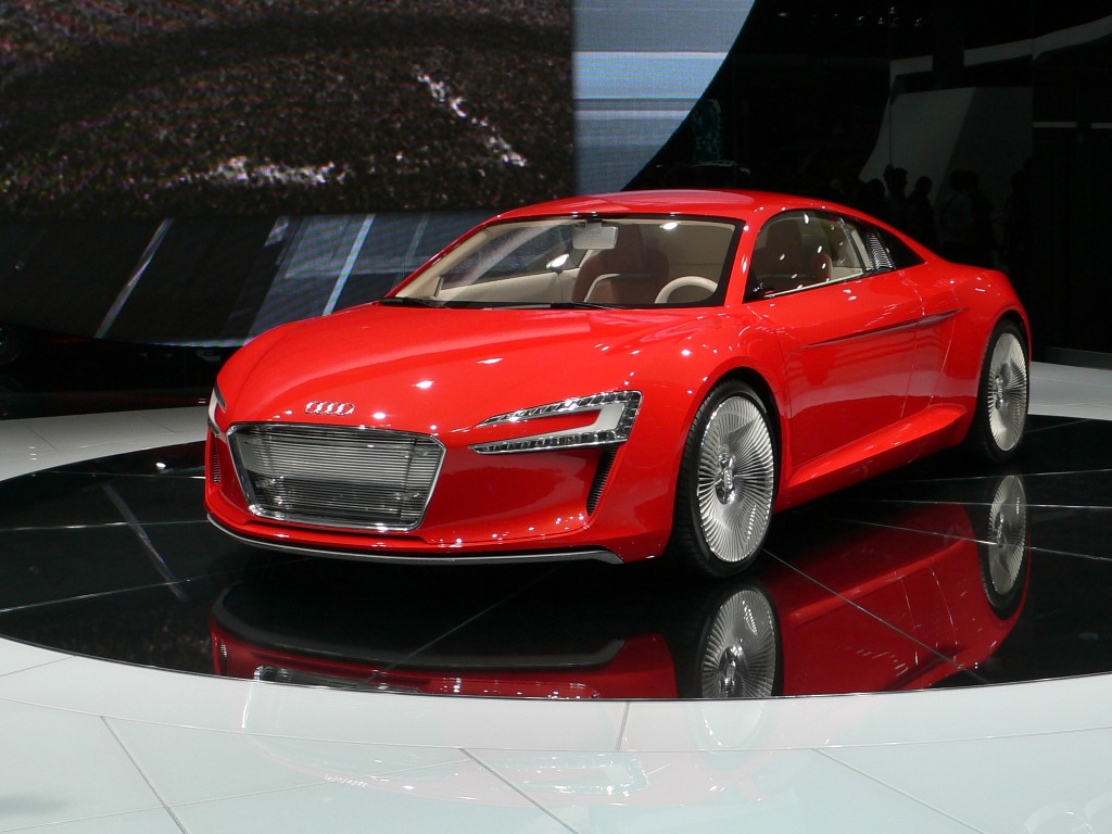 R8 e-tron (1)