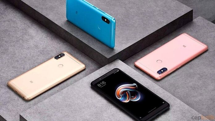 xiaomi-strazk-modeli Xiaomi'den Strakz Kod Adlı Bütçe Dostu Bir Telefon Daha Geliyor!