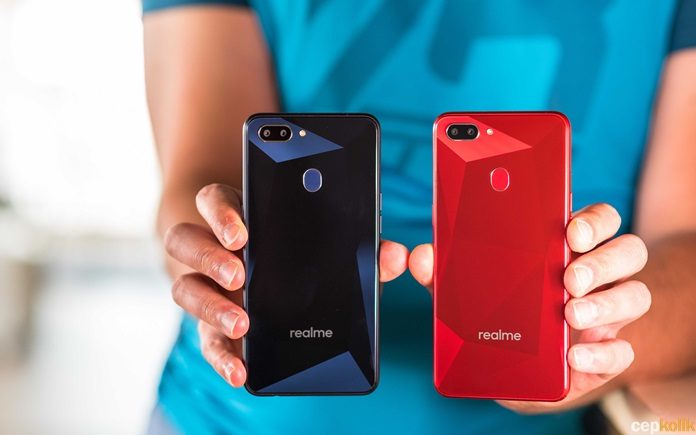 realme-2-fiyati Oppo Realme 2 Satışa Çıkıyor! İşte Fiyatı...