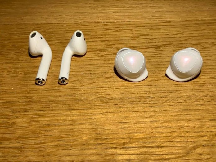 galaxy buds plus vs airpods 2