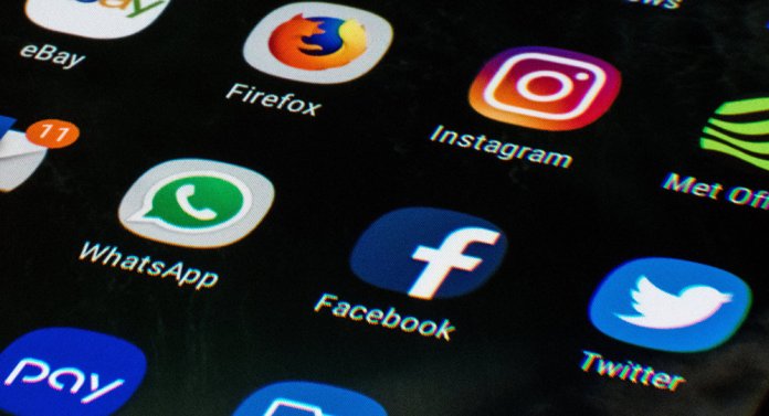 Instagram-ve-Facebook Instagram ve Facebook