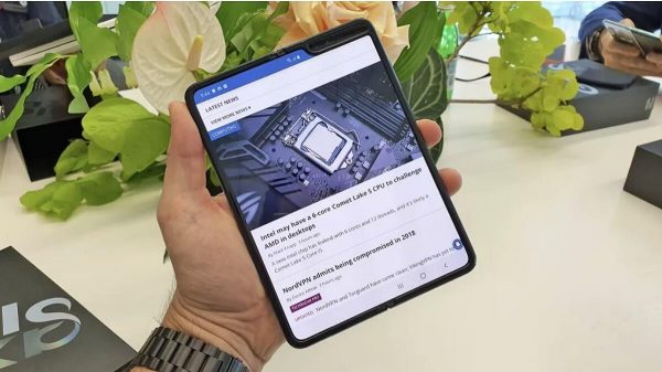 Uygun Fiyatlı Bir Samsung Galaxy Fold Mu Geliyor?