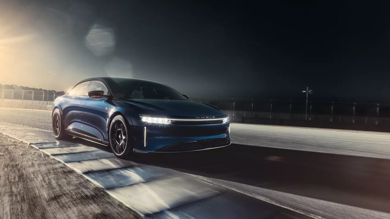 Lucid Air Sapphire tanıtıldı.