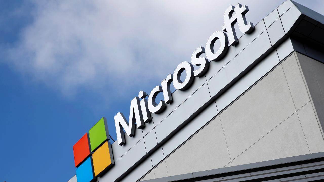 Microsoft Çalışanlarına iPhone Kullanın Uyarısında Bulundu