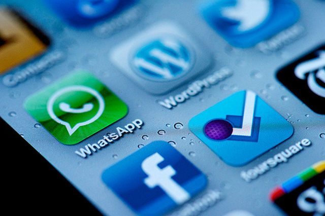 whatsapp-logo